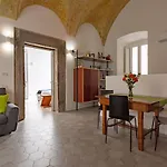 Flat Casa Patu\'